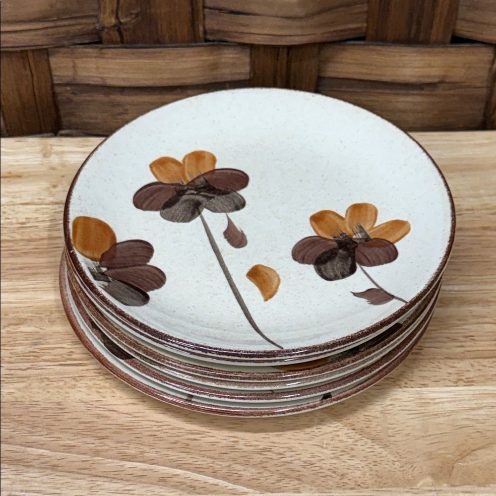 Mayon Ceramics Floral Ceramic Plates - Brown and Orange